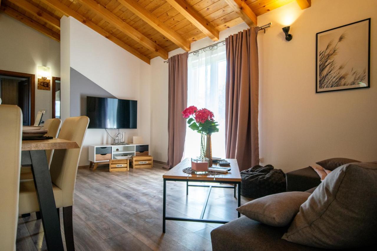 Вилла Old Oak Holiday House Ровинь Экстерьер фото